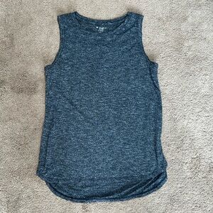 Tek Gear drytek tank top size small
